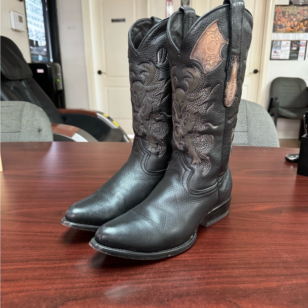 Cuadra Western Boots (SLIGHTLY USED) Made in Mexico…genuine leather size 7.5
